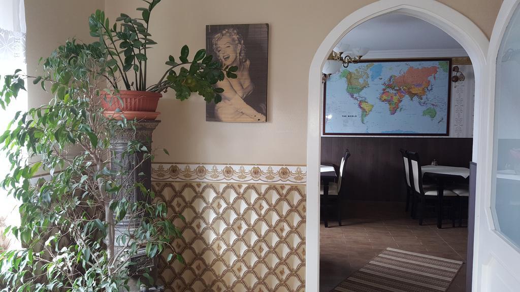 Kitti Panzio Διαμέρισμα Mogyoród Εξωτερικό φωτογραφία